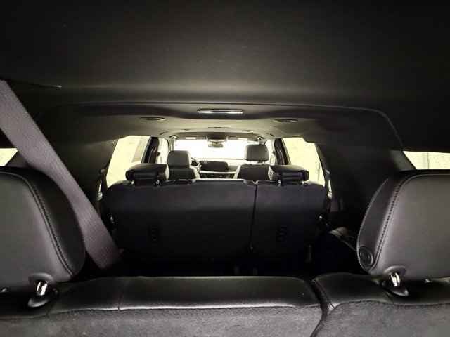 Used 2025 Chevrolet Suburban Z71 AWD/4WD image 34
