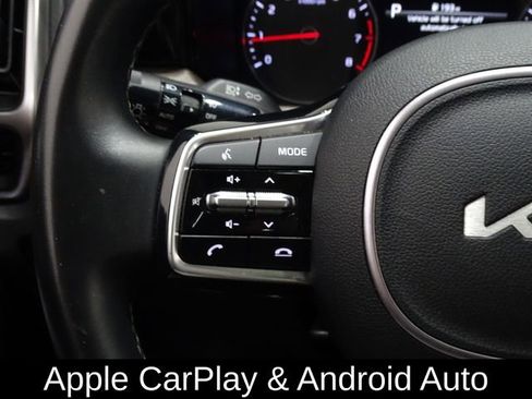 Used 2022 Kia Sorento EX w/ Panoramic Sunroof Package image 28