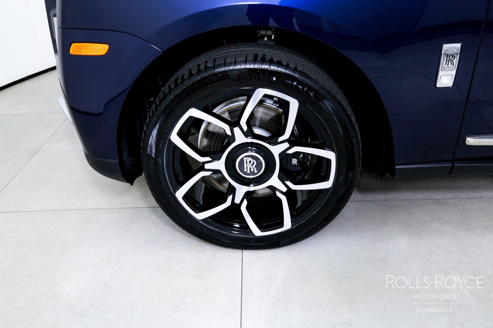 Certified 2024 Rolls-Royce Cullinan AWD/4WD image 42