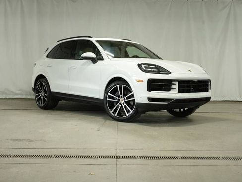 New 2026 Porsche Cayenne AWD/4WD image 9