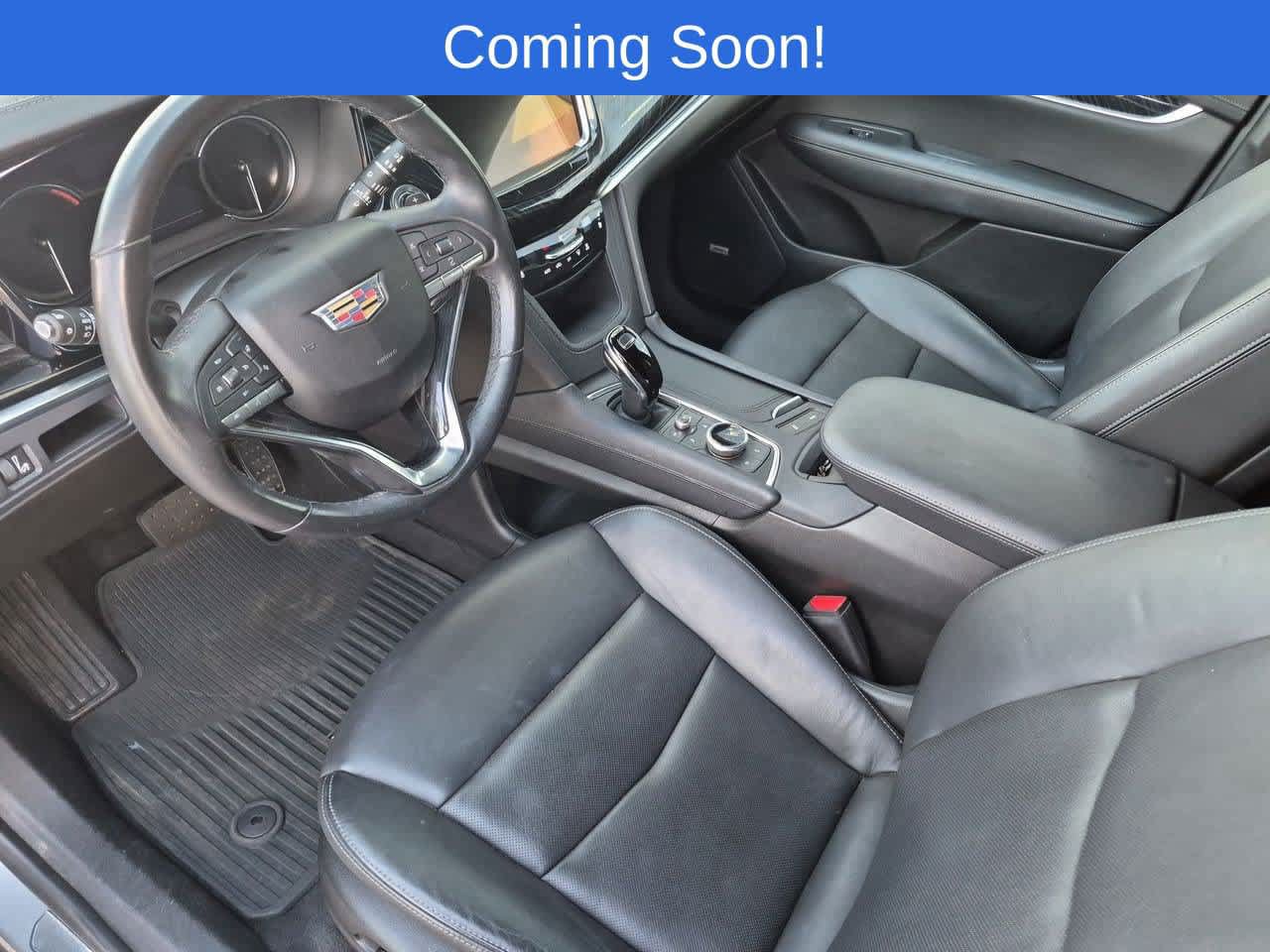 Used 2023 Cadillac XT6 Premium Luxury AWD/4WD image 2
