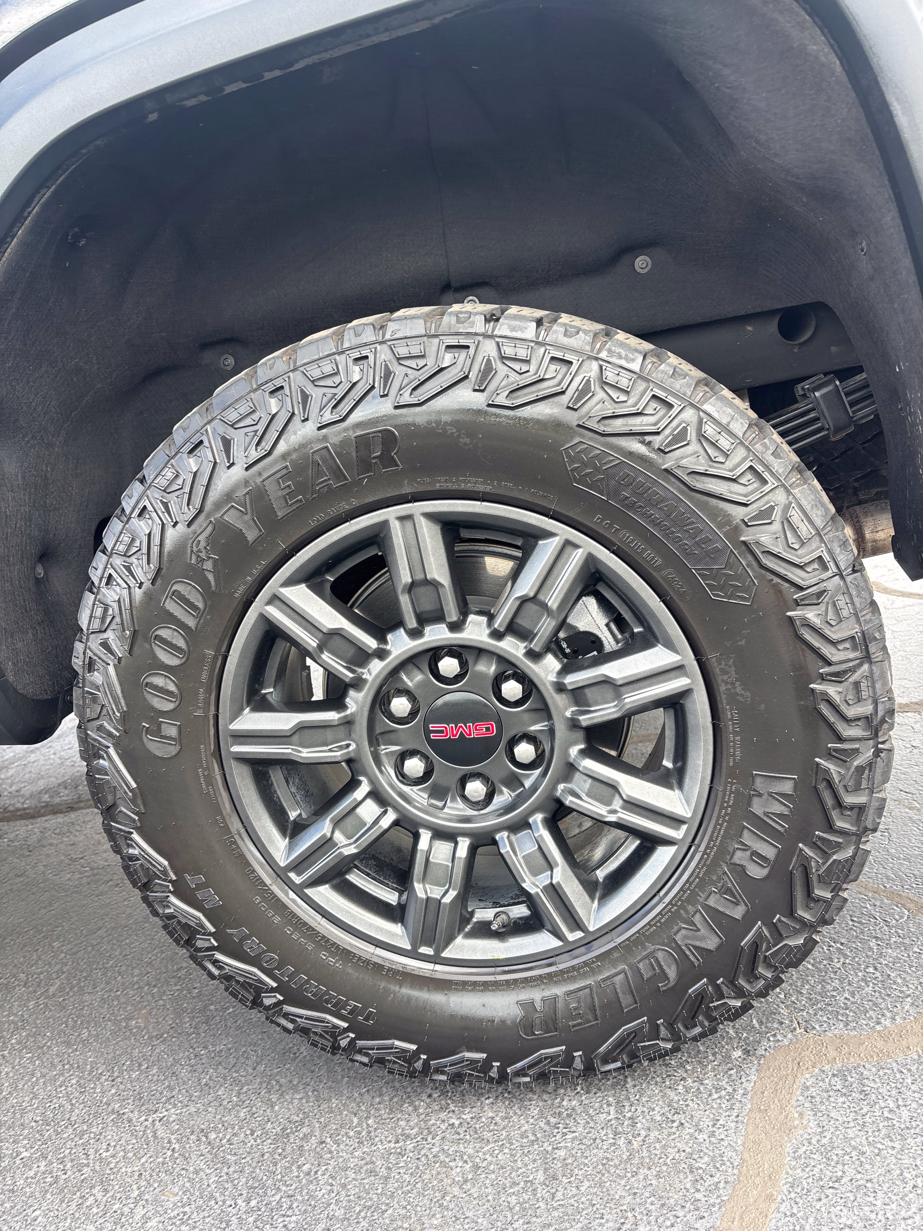 Used 2025 GMC Sierra 1500 AT4X AWD/4WD image 7