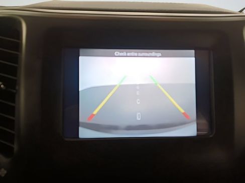 Used 2020 Jeep Cherokee Latitude Plus FWD image 24