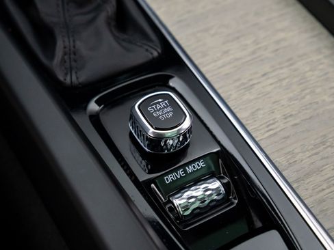 Used 2021 Volvo XC60 T6 Inscription w/ Advanced Package image 20