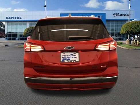 Used 2022 Chevrolet Equinox RS w/ RS Leather Package image 3