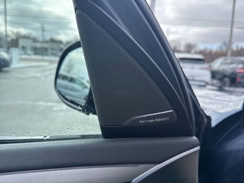 Used 2018 BMW X3 M40i image 9