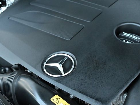 Used 2022 Mercedes-Benz GLC 300 4MATIC image 47