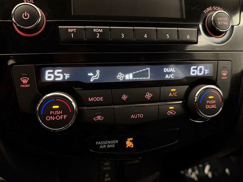 Used 2018 Nissan Rogue Sport SV w/ SV All-Weather Package image 16