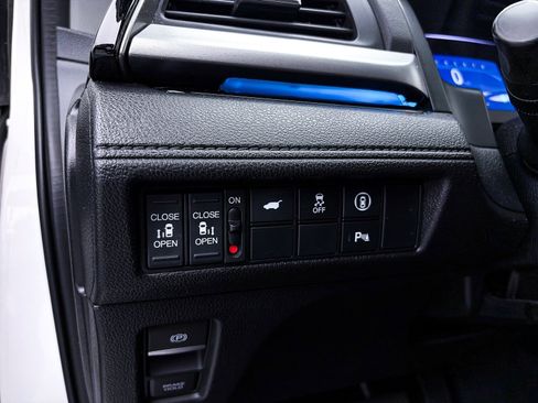 Used 2023 Honda Odyssey Touring image 23