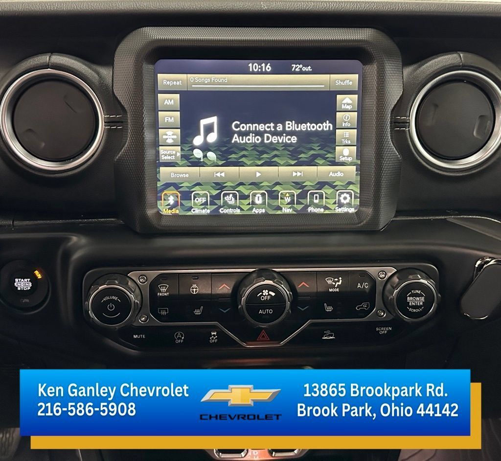 Used 2022 Jeep Wrangler Unlimited Sahara w/ LED Lighting Group AWD/4WD image 16