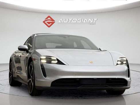 Used 2020 Porsche Taycan 4S image 39