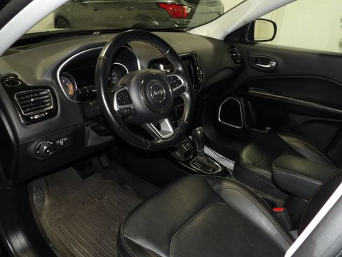 Used 2020 Jeep Compass Limited AWD/4WD image 8