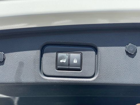 Certified 2023 Nissan Pathfinder SL w/ SL Premium Package AWD/4WD image 29