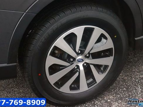 Used 2022 Subaru Outback Premium AWD/4WD image 8