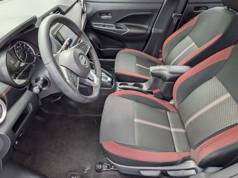 Used 2024 Nissan Versa SR FWD image 11
