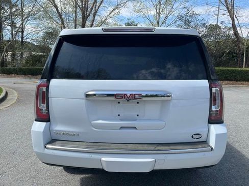 Used 2020 GMC Yukon Denali image 8