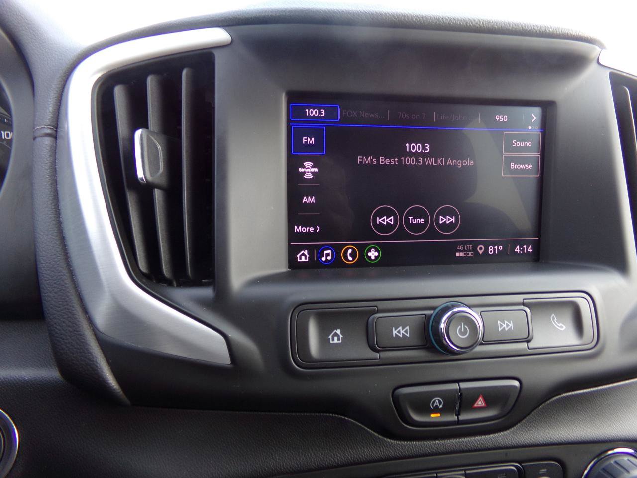 Used 2024 GMC Terrain SLE w/ Driver Convenience Package FWD image 24