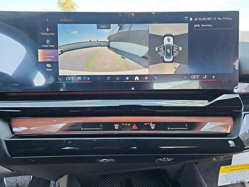 New 2026 BMW 550e xDrive w/ Executive Package image 23