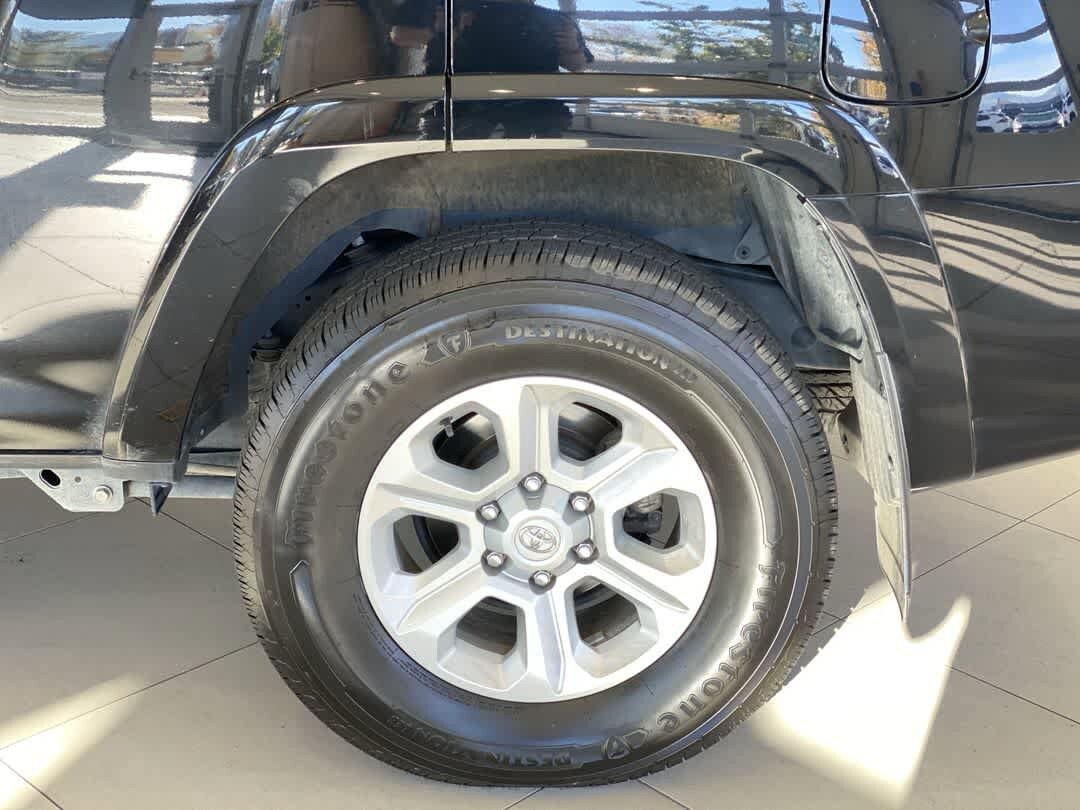 Used 2024 Toyota 4Runner SR5 Premium w/ Moonroof Package AWD/4WD image 12