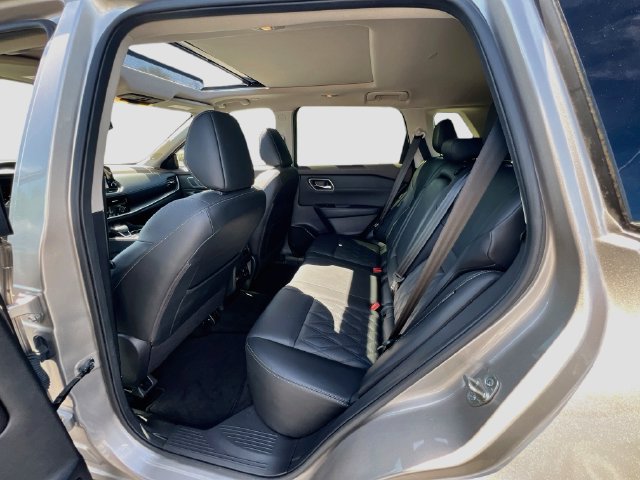 Used 2023 Nissan Rogue Platinum w/ Platinum Premium Package AWD/4WD image 22