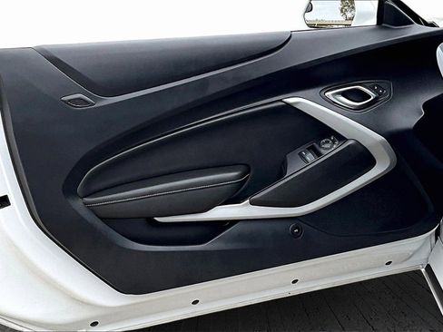 Used 2023 Chevrolet Camaro LT image 18