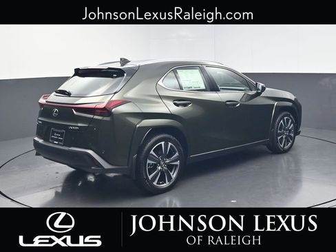 New 2026 Lexus UX 300h FWD image 9