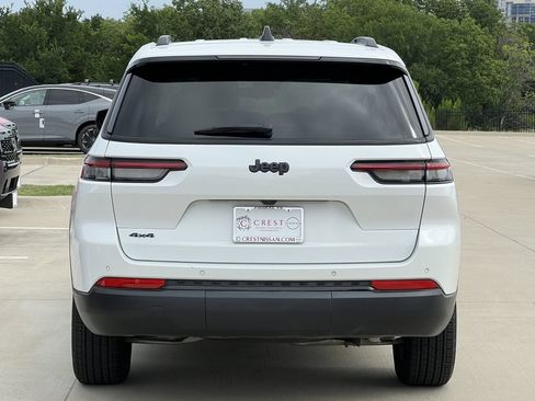 Used 2024 Jeep Grand Cherokee L Altitude AWD/4WD image 4