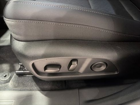 New 2026 Chevrolet Equinox LT w/ Convenience Package II image 11