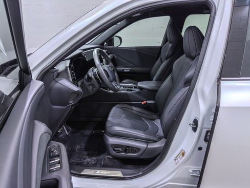 Used 2024 Lexus TX 500h AWD w/ Technology Package image 14