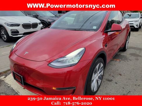 Used 2022 Tesla Model Y Long Range image 1