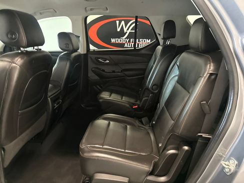 Used 2020 Chevrolet Traverse LT FWD image 14