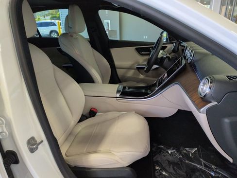 Used 2025 Mercedes-Benz C 300 Sedan image 22