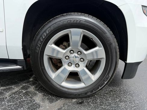 Used 2019 Chevrolet Suburban Premier AWD/4WD image 9