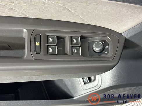 Used 2023 Volkswagen Atlas SE image 19