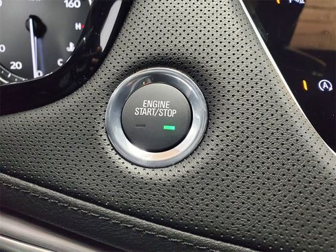 New 2026 Cadillac XT5 Luxury w/ LPO, Floor Liner Package image 18