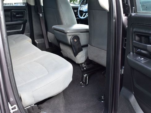 Used 2018 RAM 1500 Express image 23