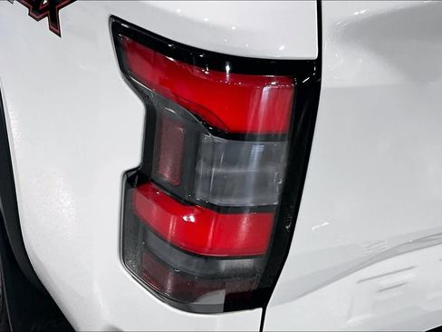 Used 2024 Nissan Frontier PRO-4X w/ Pro Premium Package AWD/4WD image 27