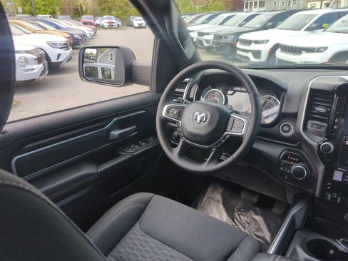 Used 2025 RAM 1500 Big Horn AWD/4WD image 28