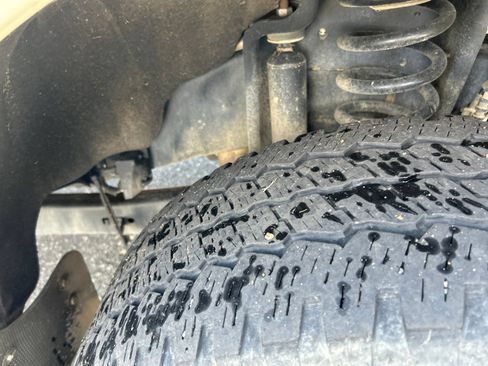 Used 2023 Ford F350 Platinum AWD/4WD image 24
