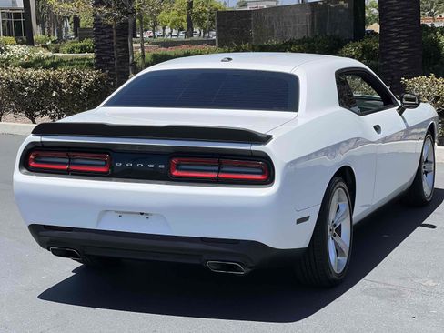 Used 2017 Dodge Challenger R/T RWD image 11