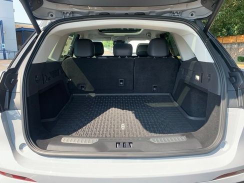 New 2026 Lincoln Nautilus Reserve w/ Jet Appearance Package AWD/4WD image 5