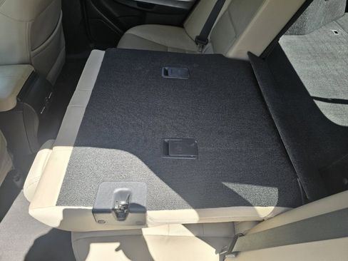 Used 2014 Honda Crosstour EX-L image 31