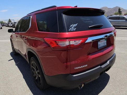 Used 2020 Chevrolet Traverse LT FWD image 3