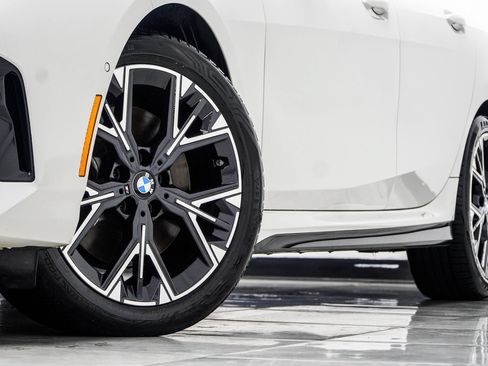 Used 2025 BMW 228i xDrive AWD/4WD image 3