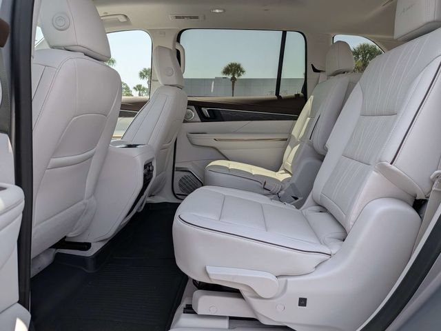 New 2026 Buick Enclave Avenir w/ Super Cruise Package FWD image 14