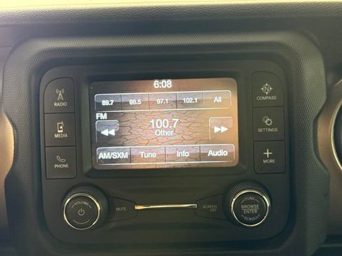 Used 2018 Jeep Wrangler Sport AWD/4WD image 22