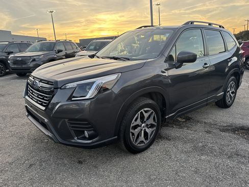 Certified 2023 Subaru Forester Premium image 7