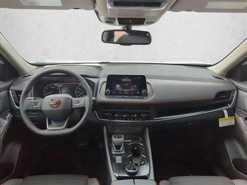 New 2026 Nissan Rogue SV w/ Rock Creek Premium Package image 18