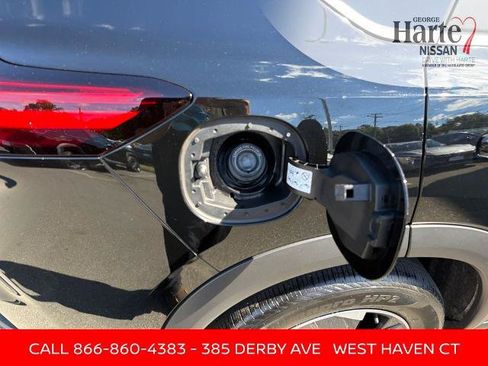 Certified 2024 Nissan Rogue SV w/ SV Premium Package AWD/4WD image 23