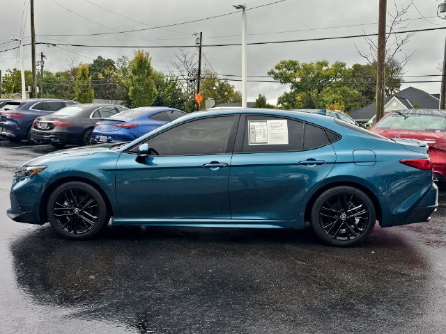 Used 2025 Toyota Camry SE FWD image 13